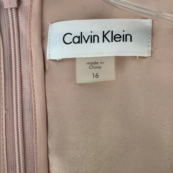 New with tags Calvin Klein Evening Gown size 16 - Picture 6 of 6